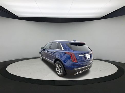 Used 2023 Cadillac XT5 Premium Luxury w/ LPO, Floor Liner Package AWD/4WD image 5