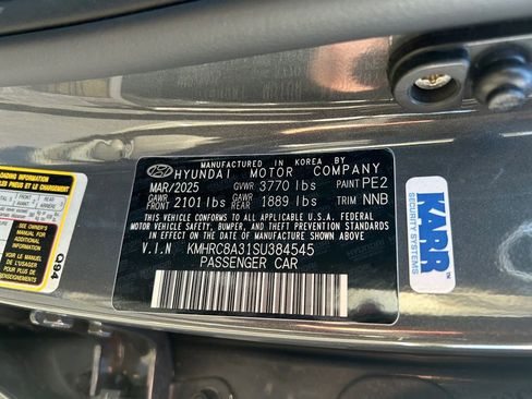 Used 2025 Hyundai Venue SEL image 34