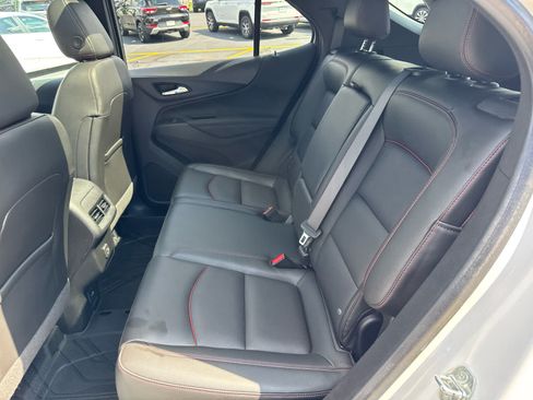 Used 2022 Chevrolet Equinox RS w/ RS Leather Package AWD/4WD image 16