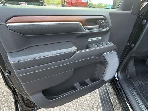 Certified 2024 GMC Sierra 1500 Denali AWD/4WD image 11