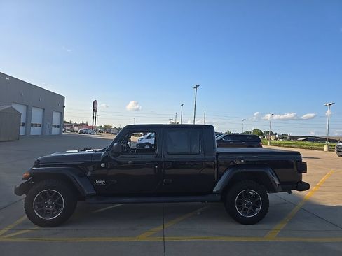 Used 2021 Jeep Gladiator Overland w/ Popular Equipment Package AWD/4WD image 8