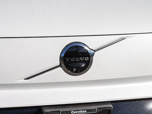 New 2025 Volvo EX90 Plus w/ Protection Package Premier image 5