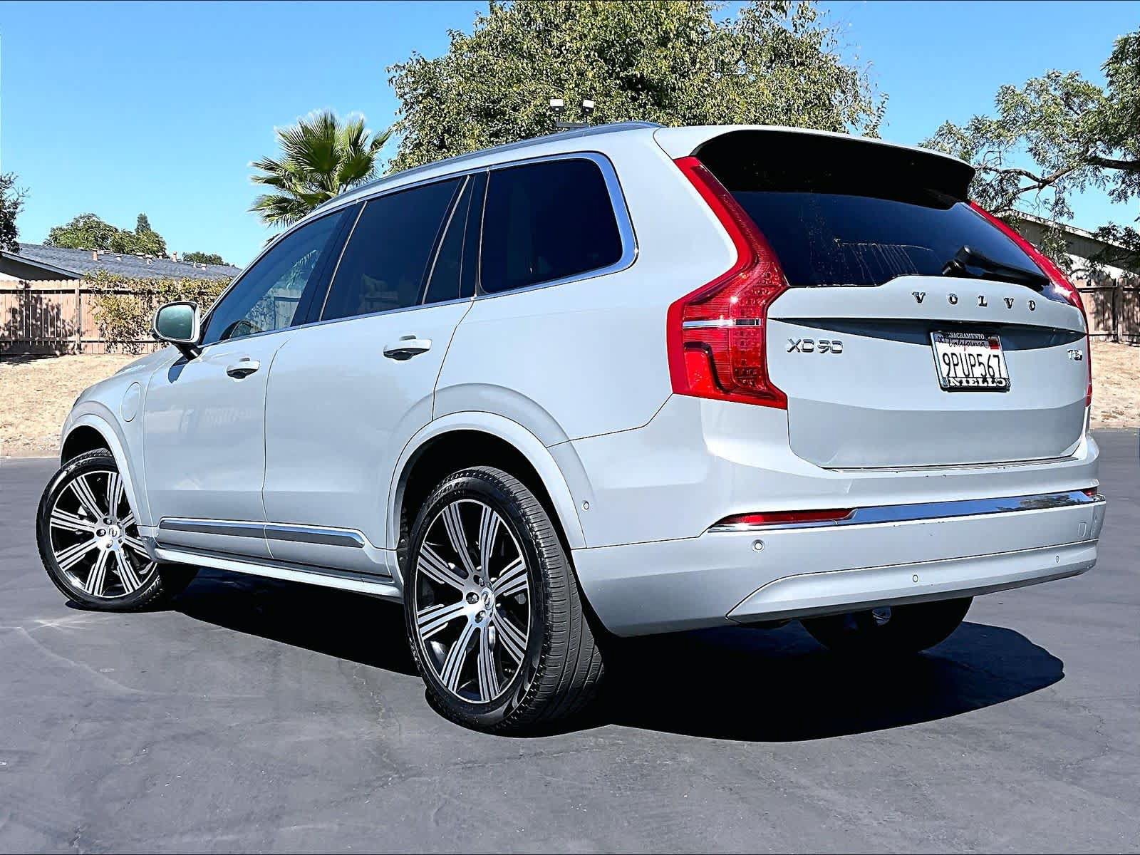 Used 2025 Volvo XC90 T8 Ultra w/ Protection Package Premier AWD/4WD image 2