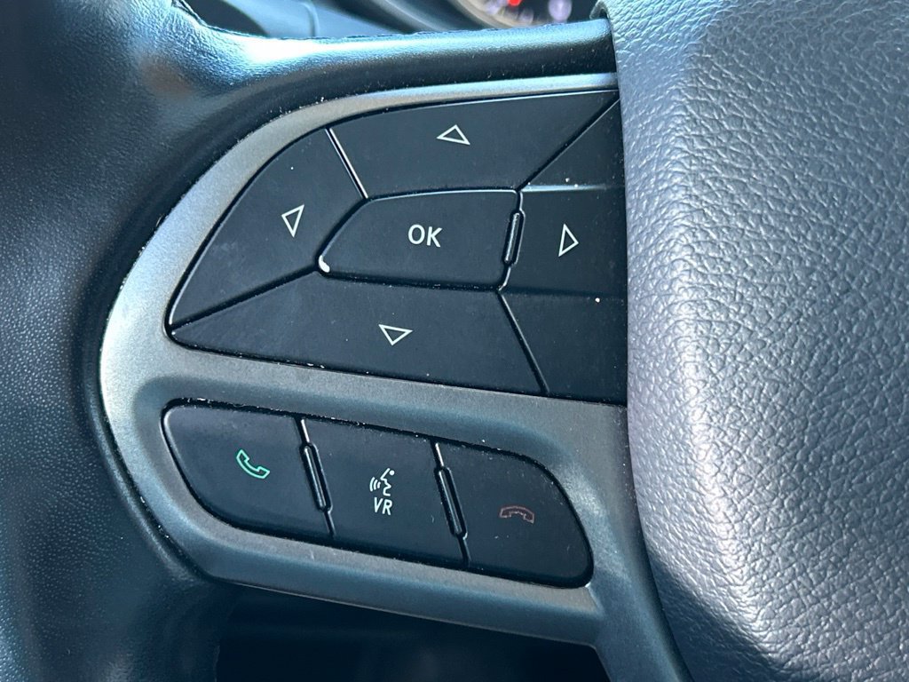 Used 2020 Jeep Cherokee Latitude Lux w/ Quick Order Package 26H Lux FWD image 25