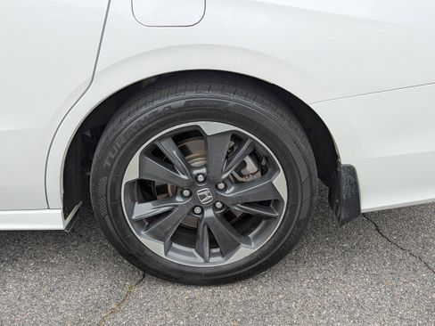Used 2024 Honda Odyssey Elite image 31