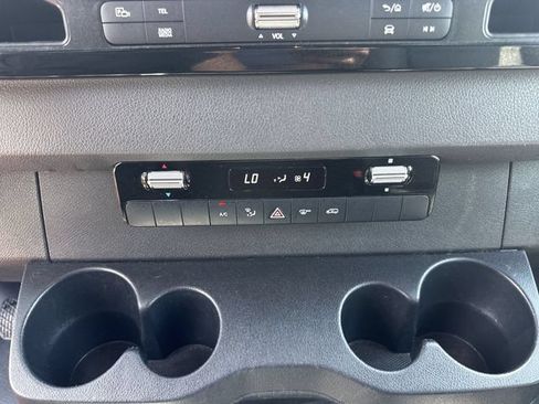 Used 2025 Mercedes-Benz Sprinter 2500 image 21
