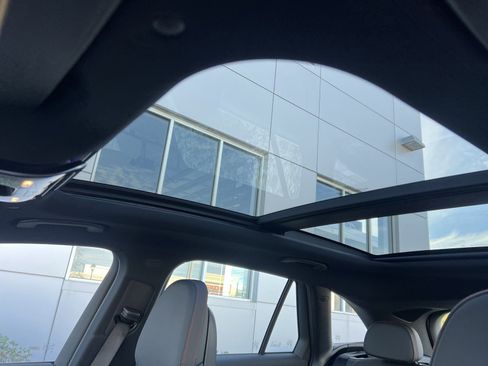 New 2025 Mercedes-Benz GLC 43 AMG 4MATIC image 22