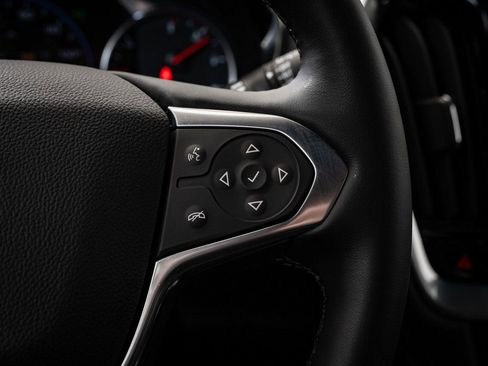 Used 2023 Chevrolet Traverse Premier image 31