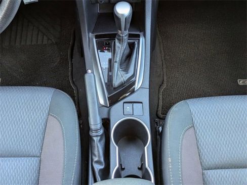 Used 2019 Toyota Corolla LE image 18