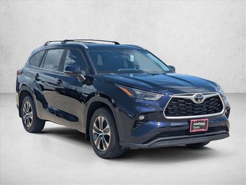 New 2026 Toyota Highlander XLE AWD/4WD image 7