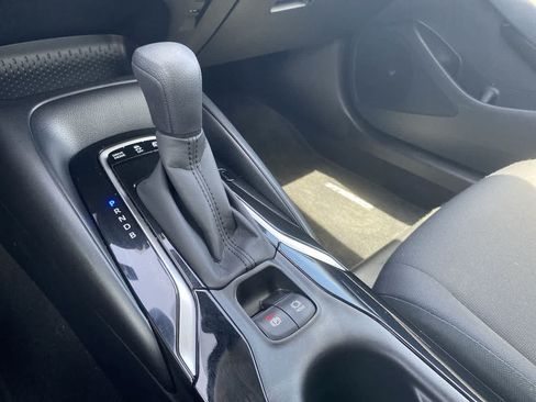 Certified 2021 Toyota Corolla LE w/ Carpet Mat Package (TMS) FWD image 19
