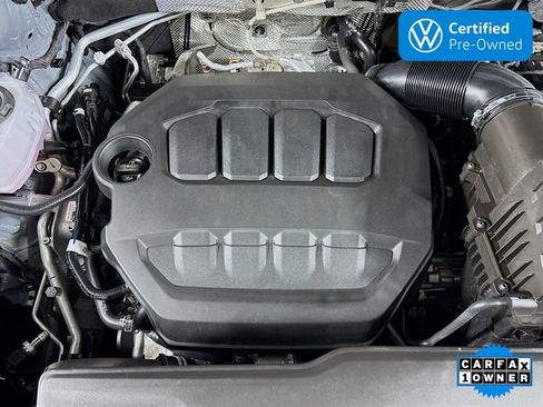 Certified 2025 Volkswagen Atlas SEL Premium R-Line image 32