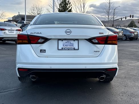 New 2025 Nissan Altima 2.5 SR w/ SR Premium Package image 6