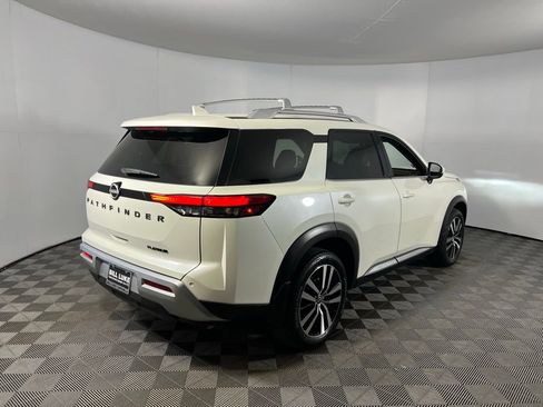 Used 2024 Nissan Pathfinder Platinum w/ Black Appearance Package image 6