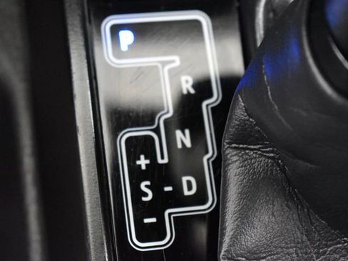 Used 2020 Toyota Tacoma SR w/ SR Convenience Package image 20