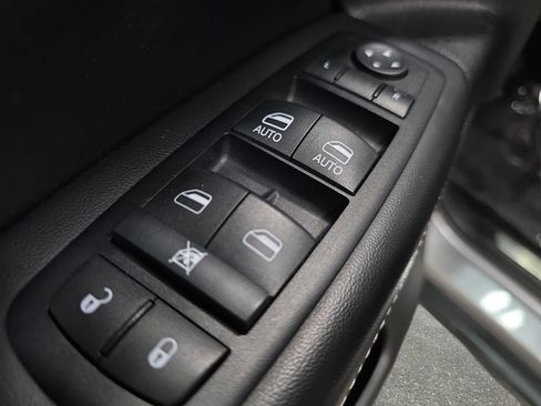 Used 2014 Jeep Grand Cherokee Limited AWD/4WD image 27