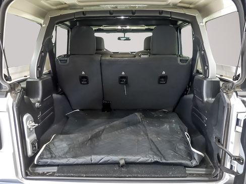 Used 2023 Jeep Wrangler Unlimited Sport AWD/4WD image 24