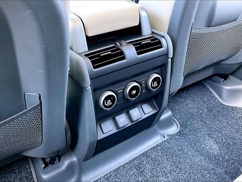 Certified 2023 Land Rover Defender 110 SE AWD/4WD image 10
