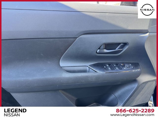 Used 2025 Nissan Kicks S AWD/4WD image 16