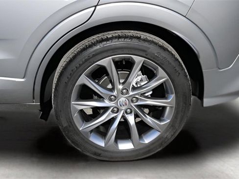 Used 2024 Buick Encore GX Avenir image 9