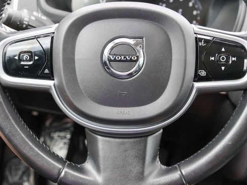 Used 2021 Volvo XC90 T5 Momentum w/ Protection Package Premier image 30