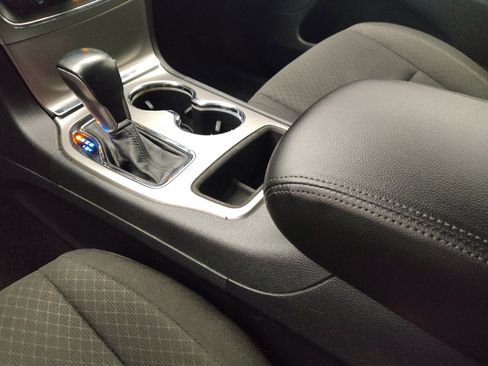 Used 2018 Jeep Grand Cherokee Laredo image 26