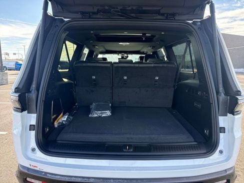 New 2026 Jeep Grand Wagoneer L 4WD image 31