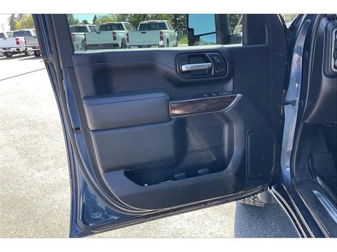 Used 2020 GMC Sierra 3500 SLT w/ SLT Convenience Package AWD/4WD image 25