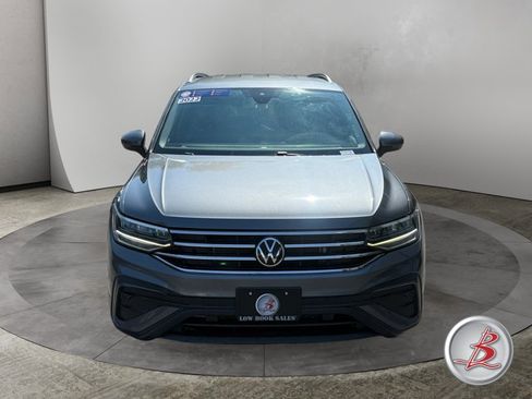 Used 2022 Volkswagen Tiguan SE AWD/4WD image 2