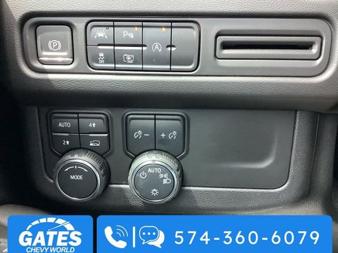 Used 2024 Chevrolet Tahoe RST w/ Luxury Package AWD/4WD image 31
