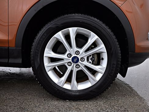 Used 2017 Ford Escape SE w/ SE Cold Weather Package image 30