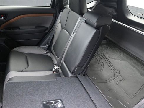 Used 2025 Subaru Forester Sport w/ Popular Package #1 image 22