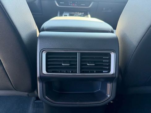 New 2026 Volkswagen Atlas Cross Sport SE AWD/4WD image 8
