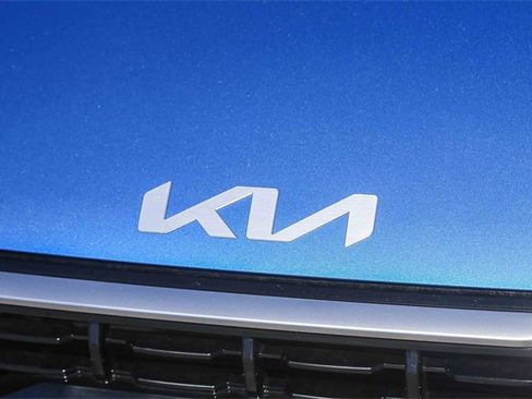 Certified 2025 Kia K4 GT-Line w/ GT-Line Premium Package image 7