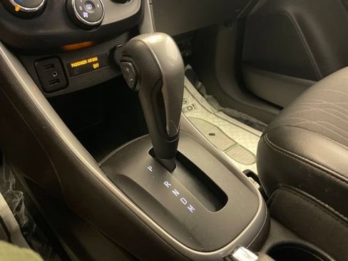 Used 2021 Chevrolet Trax LT FWD image 20
