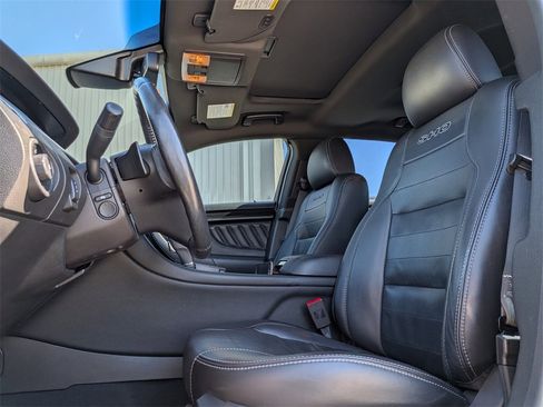 Used 2018 Ford Taurus SHO w/ Driver Assist Package image 13