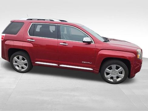Used 2015 GMC Terrain Denali image 2
