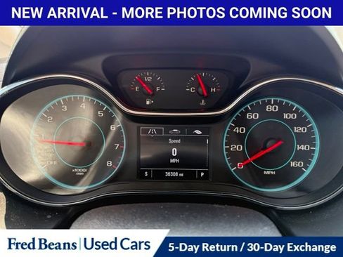 Used 2018 Chevrolet Cruze LT w/ Convenience Package FWD image 20