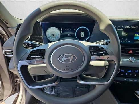 Certified 2024 Hyundai Elantra SEL FWD image 12