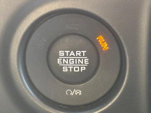 Used 2022 Jeep Gladiator Rubicon image 17