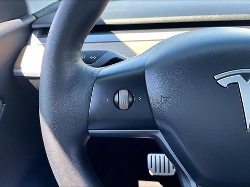 Used 2021 Tesla Model Y Performance AWD/4WD image 18