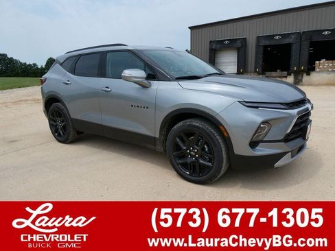 New 2026 Chevrolet Blazer LT AWD/4WD image 1