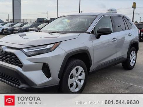 Certified 2025 Toyota RAV4 LE FWD image 1