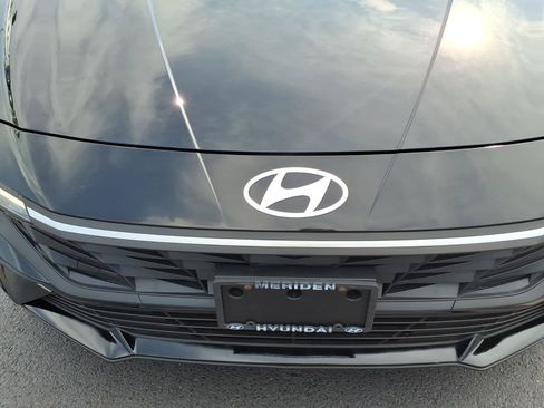 Certified 2024 Hyundai Elantra SEL FWD image 12