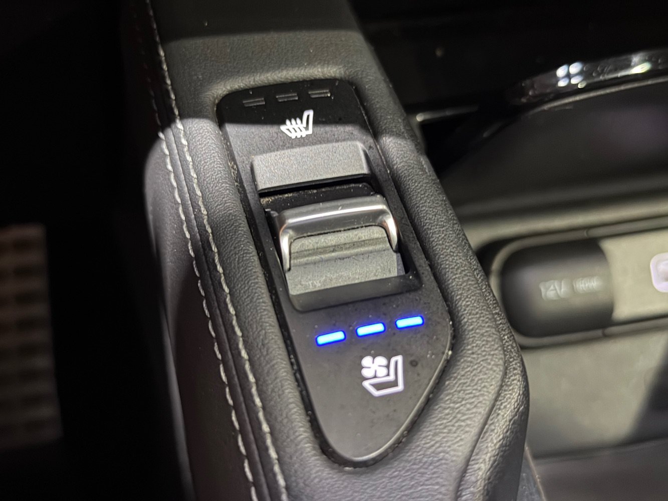 Used 2021 Kia Telluride SX w/ Towing Package AWD/4WD image 34