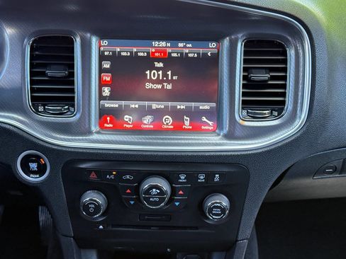 Used 2014 Dodge Charger SXT image 20