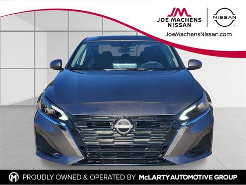 New 2025 Nissan Altima 2.5 SL image 8