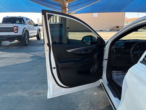 Used 2025 Buick Envista Avenir FWD image 10