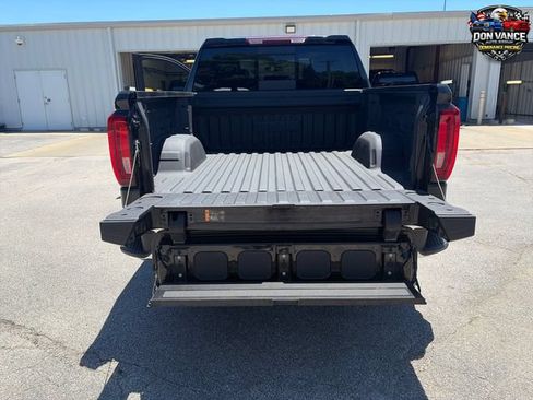 Used 2022 GMC Sierra 1500 SLT w/ SLT Convenience Package AWD/4WD image 27