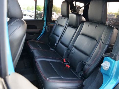Used 2020 Jeep Wrangler Unlimited Rubicon AWD/4WD image 28